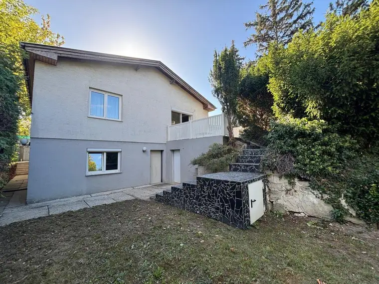 Seltene Gelegenheit in Wien – vollunterkellertes Einfamilienhaus mit 608 m² Eigengrund