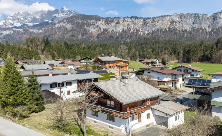 Grundstück mit Altbestand und Horn-/Kaiserblick
