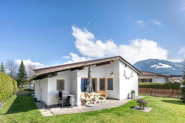 Sonniger Bungalow mit Freizeitwohnsitz