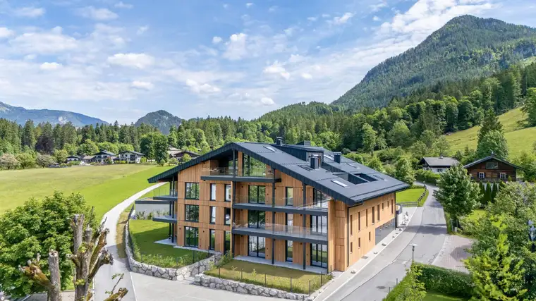 Sonnige Neubauwohnung mit Bergblick