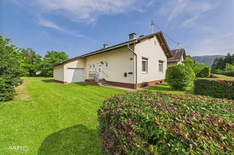 ANGEBOTSVERFAHREN: Sanierungsbedürftiger Bungalow mit Potenzial