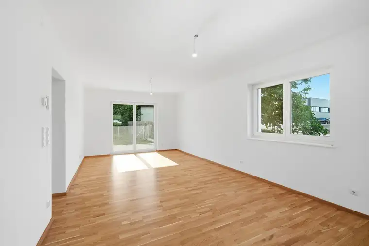 Gartenwohnung mit großem Wohnbereich und Terrasse in Reichenau