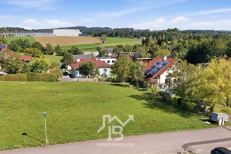 großzügiges Baugrundstück in Herzogsdorf