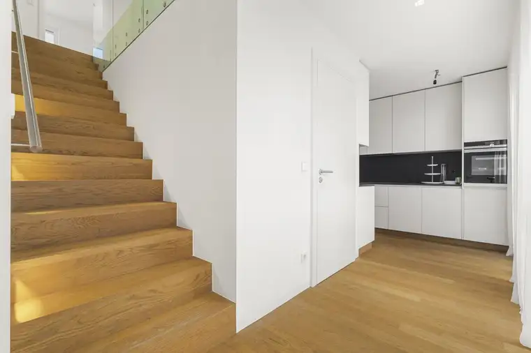 Stilvolle Maisonette mit Garten am Benediktinermarkt in Klagenfurt – Flair, klare Linien, besondere Atmosphäre