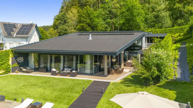 Ich bin kein gewöhnliches Haus | Kernsaniert 2024 | Wellnessgarten &amp; Absolute Privatsphäre | 1.600 m² Grundstück