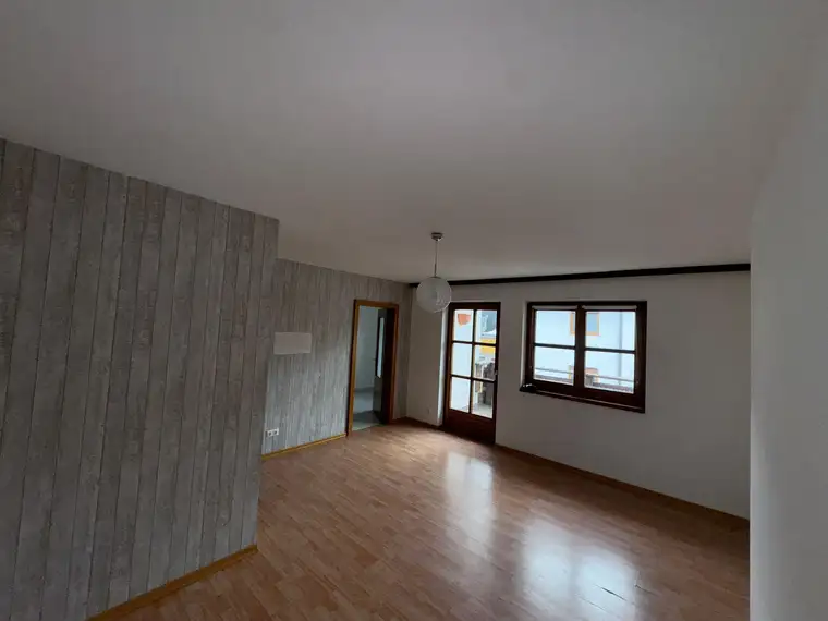 3-Zimmer-Wohnung mit Balkon und Garage in Wattens