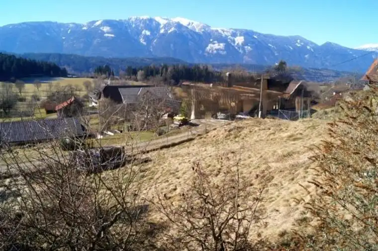 Baugrundstück in begehrter Lage oberhalb des Millstätter Sees