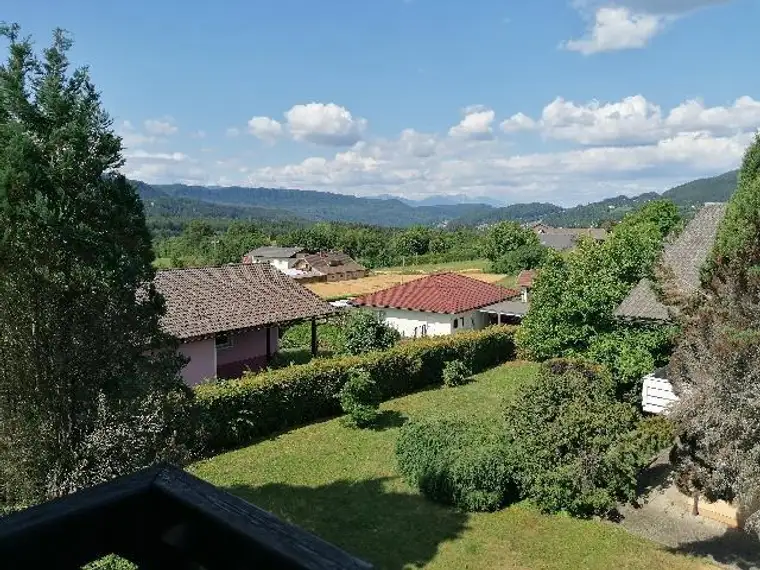 1 Zimmer Wohnung mit Balkon und Parkplatz