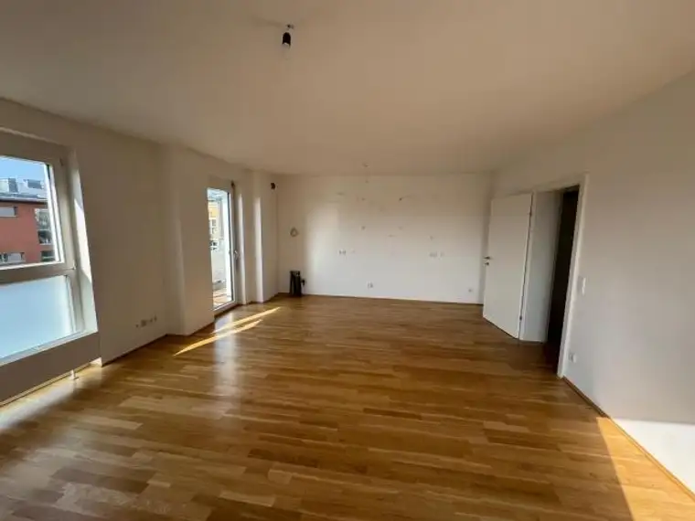 3 Monate Mietfrei TOP-Lage 3 Zimmer Wohnung mit großen Balkon 
