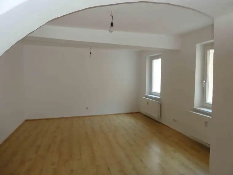 Schöne 3,5 Zimmer-Wohnung im Zentrum von Braunau am Inn zu vermieten
