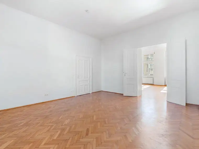 4-Zimmer-Altbau beim Augarten – Balkonvergrößerung möglich