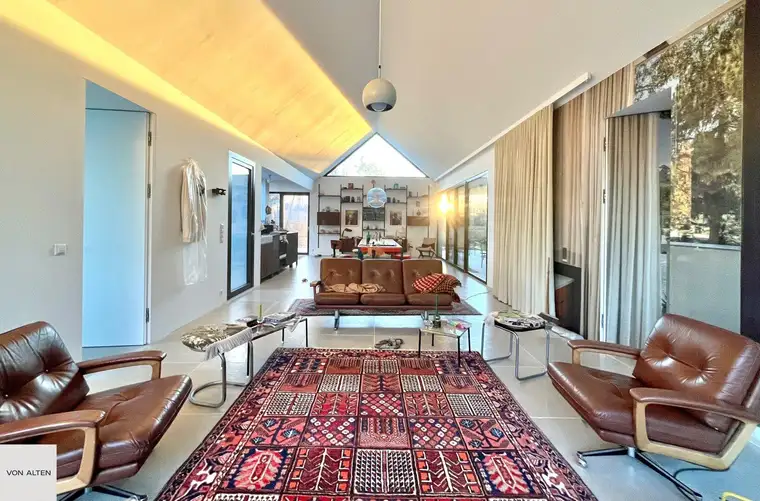 Charakterhaus mit Designanspruch auf großzügigem Grundstück