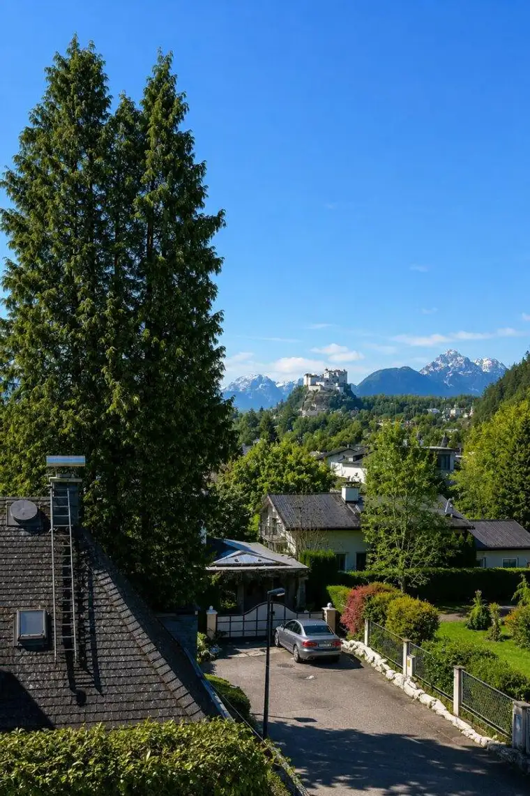 Dachgeschosswohnung mit Festungsblick - Exklusive Gelegenheit in Bestlage Parsch