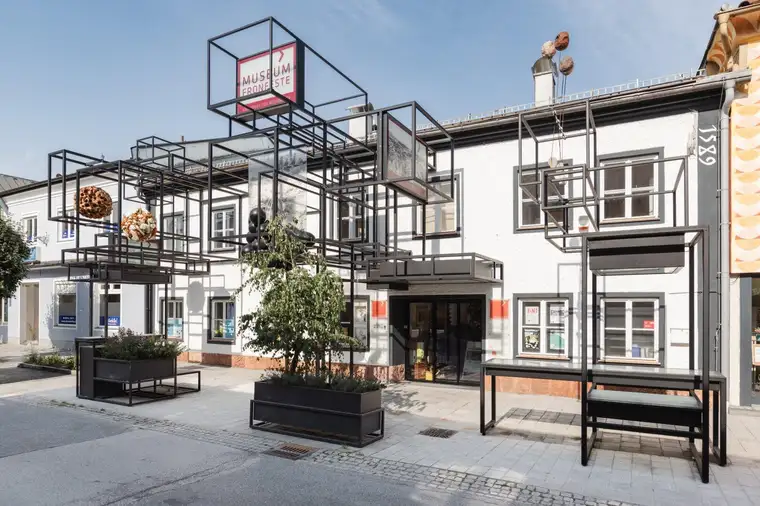 FROHNFESTE - ein Zinshaus mit historischer Bedeutung