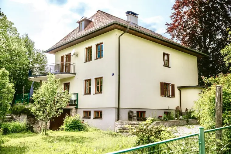 Wohnen in bester Lage der Kaiserstadt – Großzügige Liegenschaft mit Charakter &amp; Potential in Bad Ischl