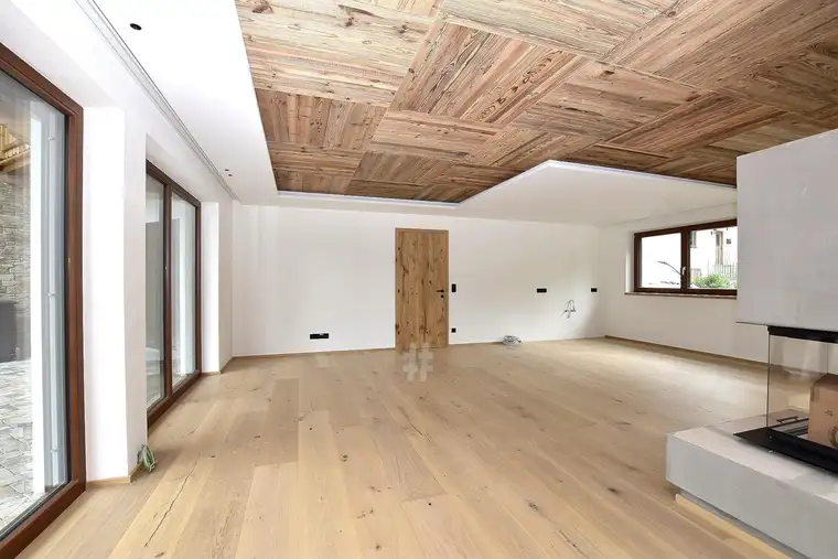 Modernes Wohnen in exklusiver Kleinanlage – Reihenendhaus in Scheffau