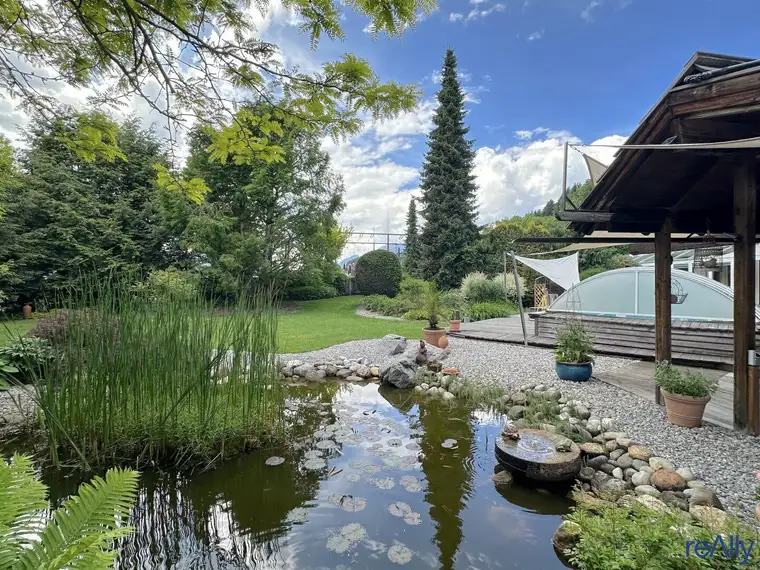 großes Einfamilienhaus in Spittal an der Drau / modernes Design trifft auf rustikale Gemütlichkeit