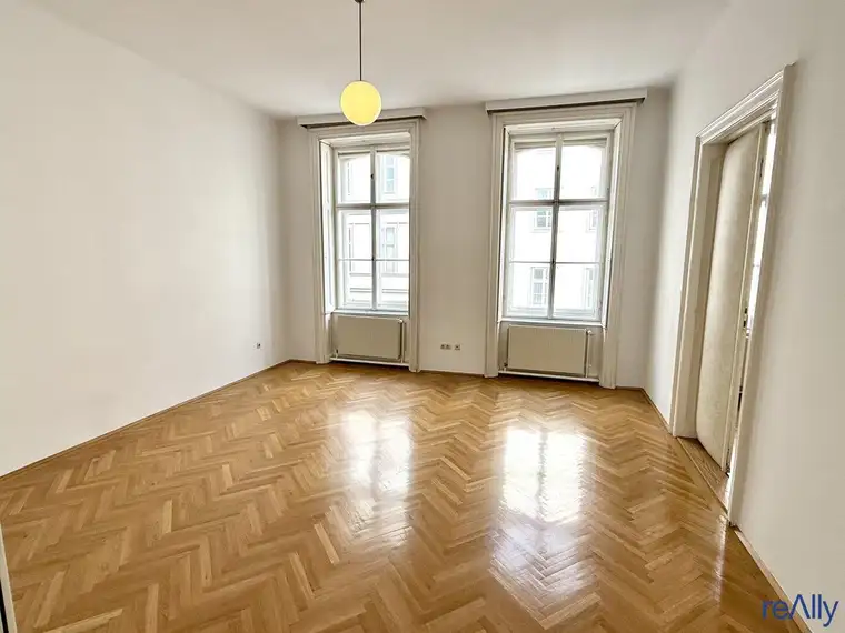 Helles, modernen Altbaubüro mit 4 Zimmer in Top-Lage bei Wiener Staatsoper (Ordination möglich)