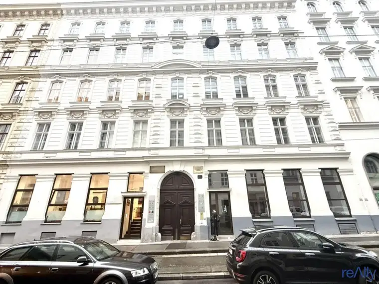 Altbaubüro mit 4 Zimmer in Top-Lage bei Wiener Staatsoper (Ordination möglich)