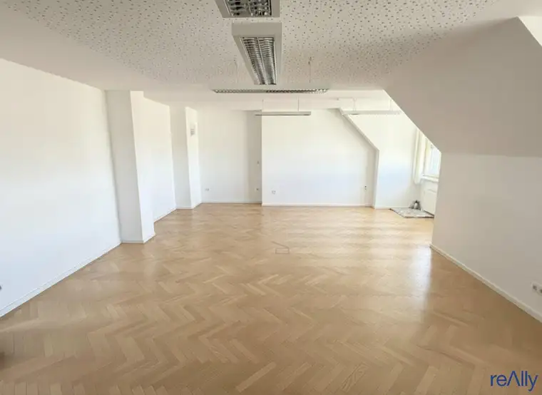 Exklusive, helle Büroetage mit 4 Terrassen im 5. Liftstock mit ca. 374 m²