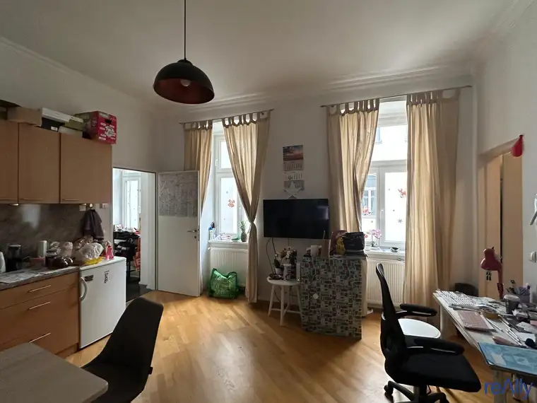 Stilvoller Wiener Altbau mit großzügigem Raumgefühl in bester Leopoldstadt-Lage