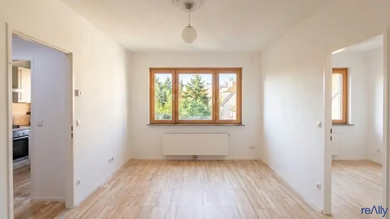 Erstbezug nach Generalsanierung – Wohnen oder investieren in Top-Lage nahe Riverside &amp; Bahnhof Liesing!