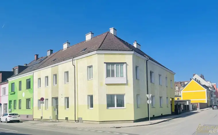 Eckzinshaus in Amstetten **freier Mietzins** + vollvermietet + Aufstockung möglich