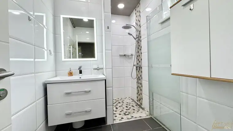 St. Pölten: Modernisierte Wohnung – Perfekt für Anleger &amp; Investoren!