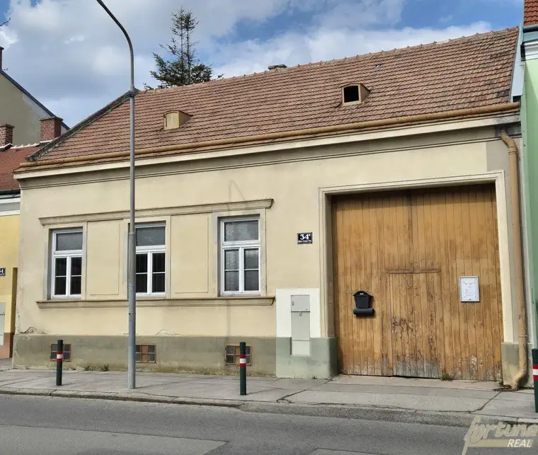 Sanierungsbedürftiges Einfamilienhaus in sehr guter Lage in Oberlaa