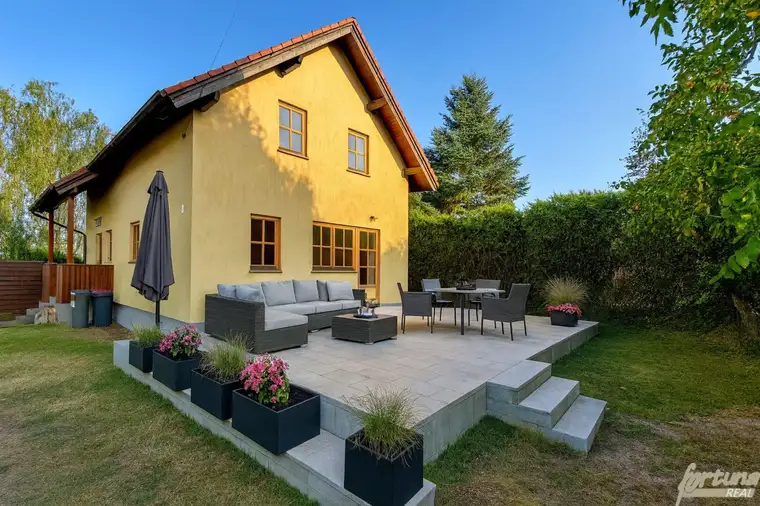 Traumhaftes Einfamilienhaus in St. Pölten: Solarenergie, West-Balkon!