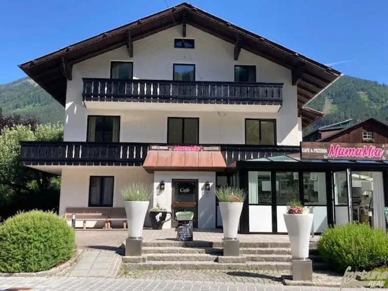 Attraktive Gewerbe- und Wohnimmobilie im Zentrum von Hinterstoder