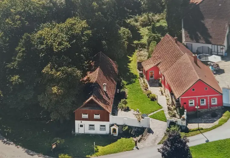 Renoviertes Bauernhaus mit Nebenhaus in 3593 Kleinenzersdorf (Waldviertel)