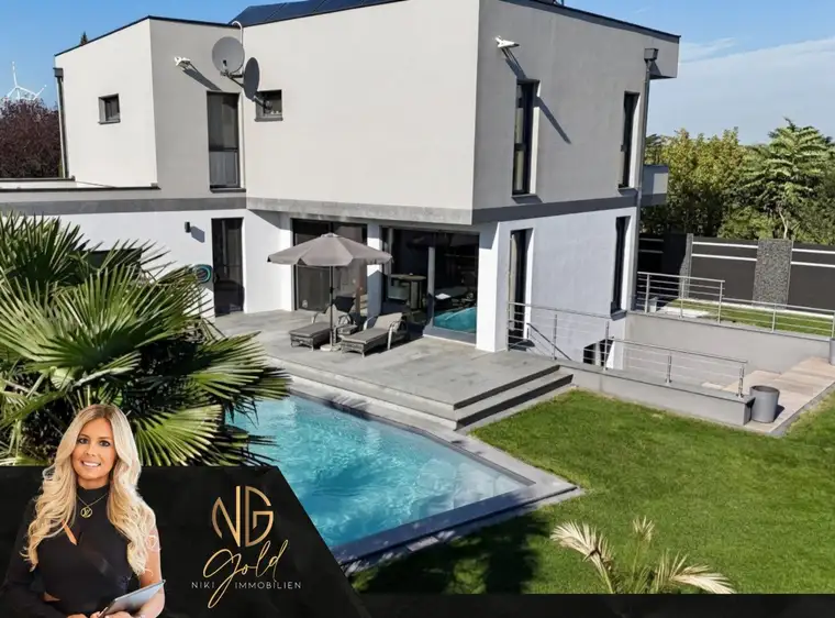 Lifestyle pur – Traumhaus mit Pool, Palmen, Poolhouse, Sauna, Wohnkeller &amp; 4 Garagen