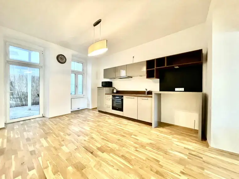 MODERNE 2 ZIMMER MIT GROSSER TERRASSE NAHE ELTERLEINPLATZ (U5, 43er)