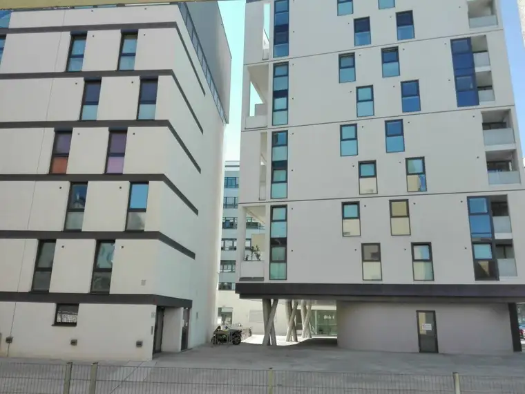 ab Sep. 2026! neuwertige 2-Zimmer-Wohnung mit Balkon inkl. WM-HZ, Nähe U4-Schönbrunn!
