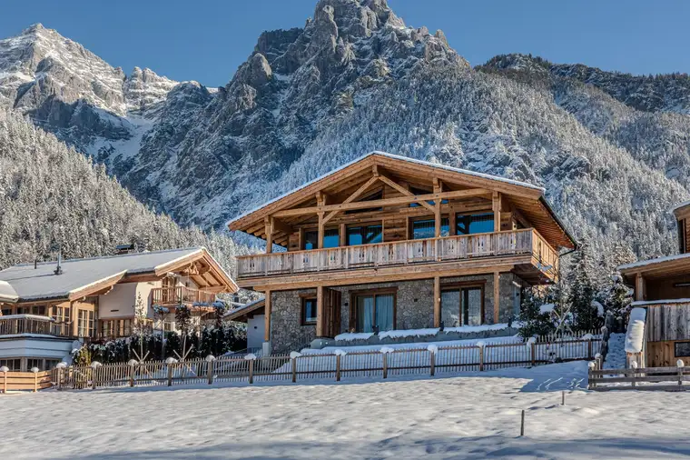 PRIVATE RESIDENCES Luxury Real Estate Group, Kitzbühel Immobilien GmbH