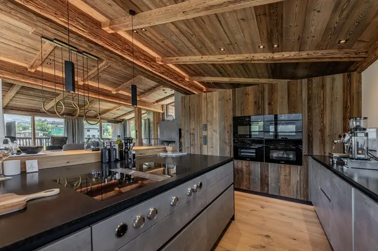 PRIVATE RESIDENCES Luxury Real Estate Group, Kitzbühel Immobilien GmbH