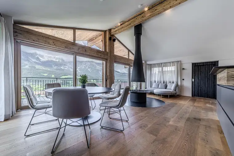 PRIVATE RESIDENCES Luxury Real Estate Group, Kitzbühel Immobilien GmbH