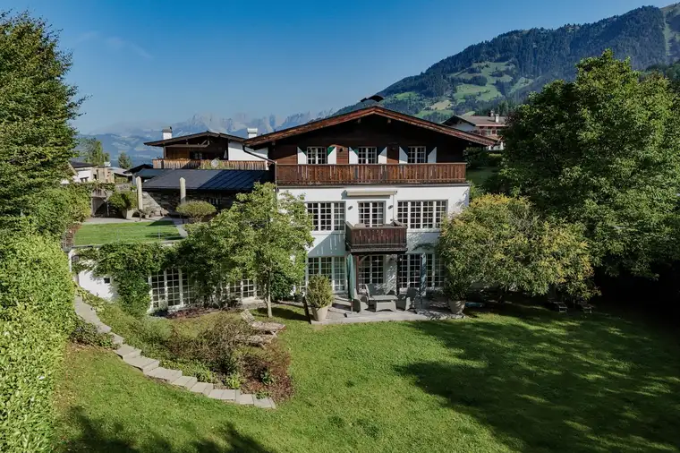 PRIVATE RESIDENCES Luxury Real Estate Group, Kitzbühel Immobilien GmbH