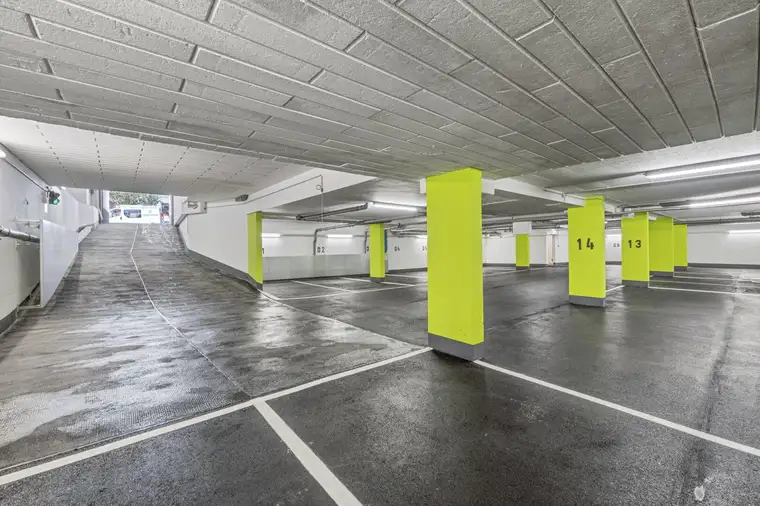 Garagen - Stellplatz in neuer geräumiger Tiefgarage in 1190