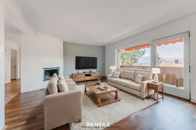 Neuer Preis! Geräumige Wohnung mit toller Aussicht!