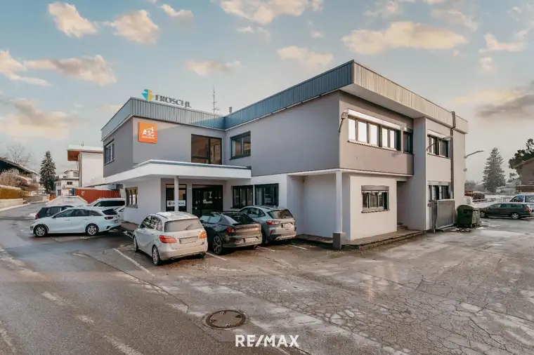 Moderne Büroeinheit inkl. großem Besprechungsraum!