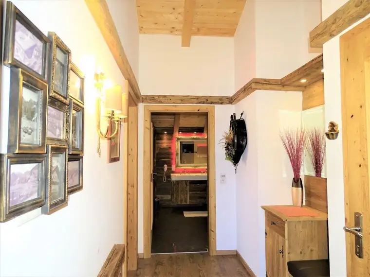 Mehrfamilienhaus (4 Whg) in Hippach Zillertal
