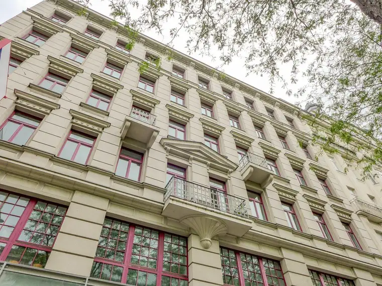 Großzügige Bürofläche in schönem Stilaltbau - 5 Räume - Mariahilfer Strasse