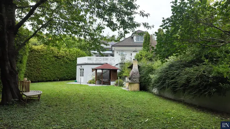 Exklusives Einfamilienhaus in Berndorf- Großzügiges Grundstück