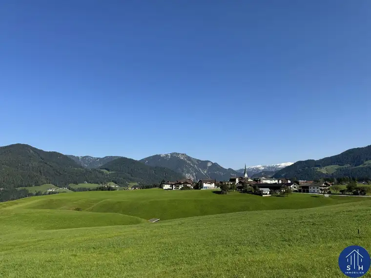 Sonnige Dachgeschosswohnung mit Sauna in Brandenberg zu kaufen