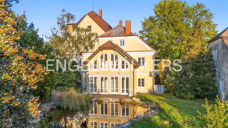 Ein Paradies für Natur- und Pferdeliebhaber nahe Wien. Weitläufiges Anwesen in Einzellage!
