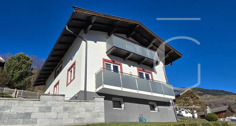 Renoviertes Zweifamilienhaus am Sonnberg!