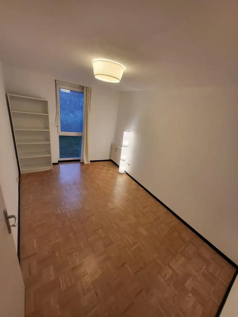 WG-Zimmer mit Garten und neuer Küche ohne Kaution