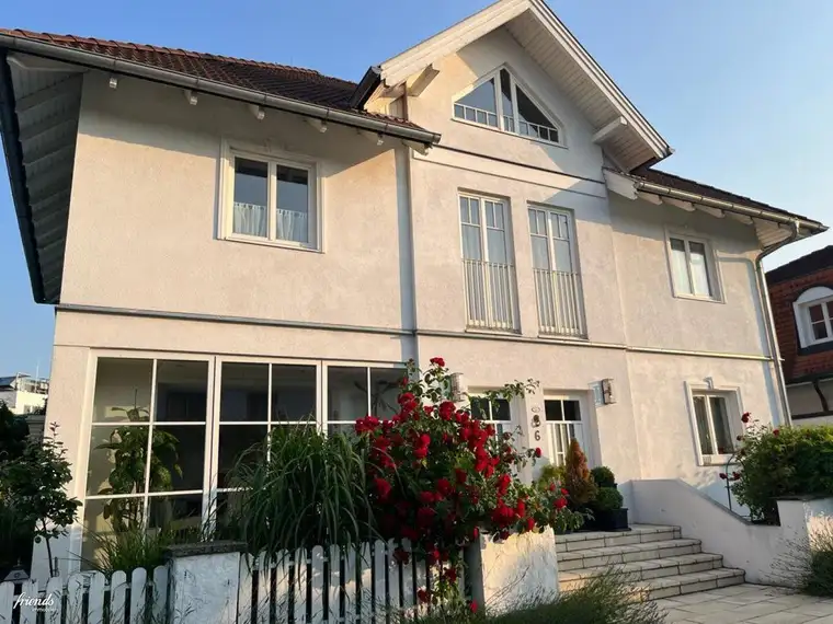 Einfamilienhaus in Perchtoldsdorf mit Pool - Wohnen im Grünen für die ganze Familie!